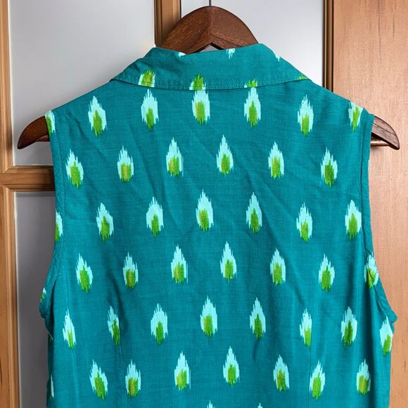 Women's Aloha Hut Sleeveless Button-Up Collar Shirt - Size Medium - Picture 8 of 10